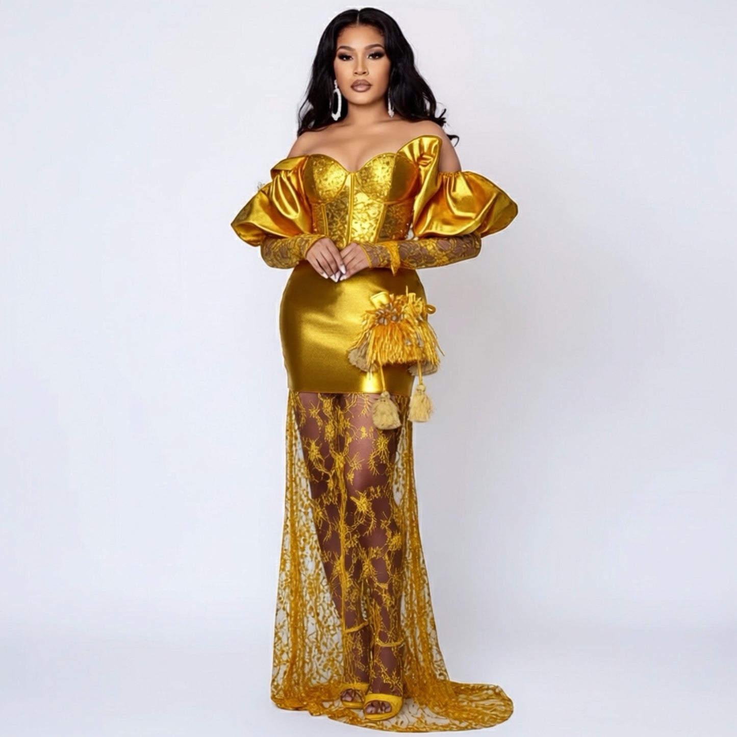 Vestido de sirena con lentejuelas y encaje negro y hombros descubiertos 
